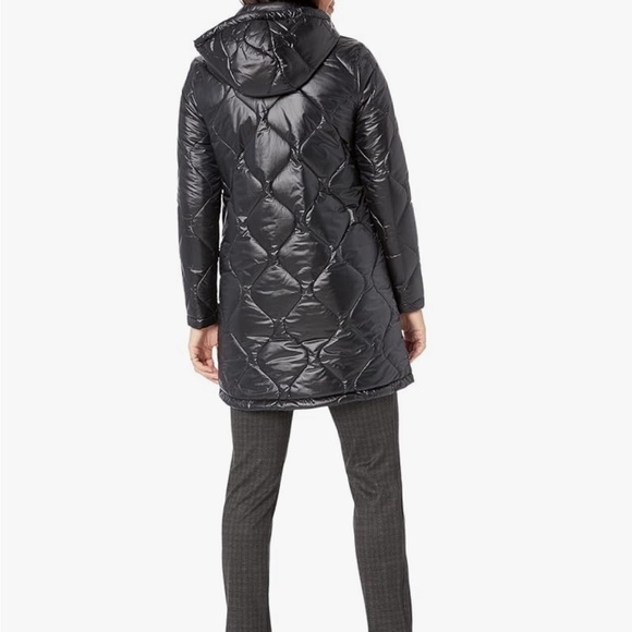 Calvin Klein 37” onion quilted puffer coat - Picture 2 of 6